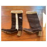 Hushpuppy size 9 boots