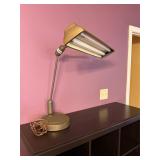 Vintage swivel headed table lamp