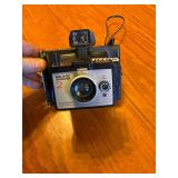 Polaroid land camera square shooter 2