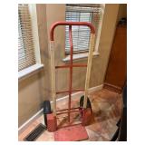 Pneumatic tire large dolly
