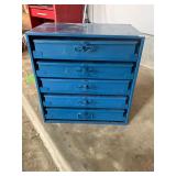 5 tray storage box and contents