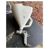 Spraying mantis pneumatic texture gun