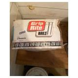 Sealed Box of 1 1/2ï¿½ Galvanized Roofing Nails