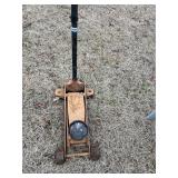 2 ton hydraulic jack yellow