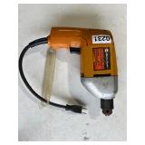 Black and Decker 3/8ï¿½ drill electric