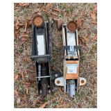 2- floor jacks