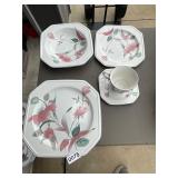 Mikasa Continental dishes 6 place setting plus