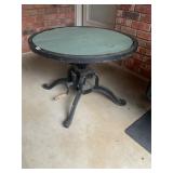 Round table with metal frame - cool base