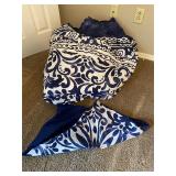 Blue and white twin duvet and sham