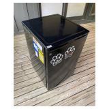 GE mini fridge - ice cold