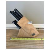 Chicago cutlery knives in wooden block