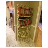Small bakers rack - no contents