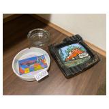 3 ashtrays