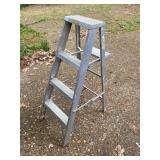 Aluminum ladder 4 ft