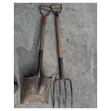 4 tine fork and square shovel
