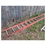 24' Fiberglass extendable ladder - louisville