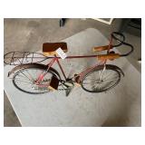 Metal and wood bicycle decor