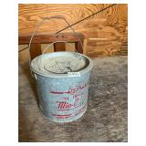 Vintage Fraybill minnow bucket
