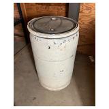 Plastic drum barrel with lid