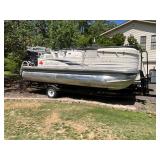 18ï¿½  Sun Tracker Party Barge 18 - like new 50 hp