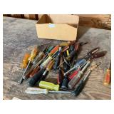 Lot of assorted screwdrivers