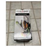 Deluxe kitchen chopper