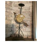 Arrow candle holder