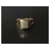 10K Gold w/16 Diamond Chips