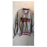 Vintage Cleveland Indians Size Medium Pull-Over.