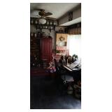 Kitchen Bulk Lot. Table & Chairs, Cabinet, Dï¿½cor,