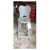 Metal Stool. Approximately 21" Seat Height.