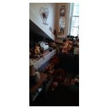 Bedroom Large Bulk Lot. Various Dï¿½cor,  Cabinets,