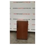 Sanyo Free Standing Mini Refrigerator W/ Freezer Sanyo Free Standing Mini Refrigerator W/ Freezer