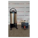 (1) Coffee Urn, (1)coffee Shuttle (1) Coffee Urn, (1)coffee Shuttle