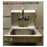 Advance Tabco. Ss Sink