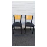 2 Dinning Room Chairs 2 Dinning Room Chairs