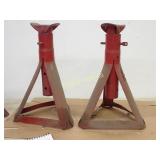 2 Axle Stands