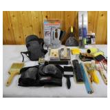Knee Pads, Hammer Stapler Paint Brushes & Scrapers