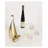 Sealed Collector 1998 VidaI Ice Wine, Figurine