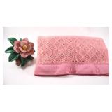 Single Pink Waffle Weave Blanket w Ceramic Rose