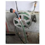 Suncast Hose Holder w Hose & Sprayer