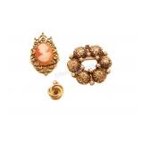 VTG Ladies Costume Jewellery Brooches & Pendant