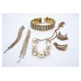 Costume Jewellery Necklace, Earrings & Bracelet