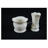 Belleek 'Visitor's Center' Spill Vase & Candle