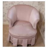 Barrel-Tub Style Vanity Accent Chair