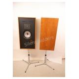 2 - Harbeth Acoustics H.L. Monitor Mk II. Speakers