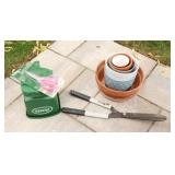 Gardening and Lawn Care Tools Set