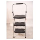 GELISURE 3-Step Folding Household Ladder