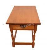 Vilas Traditional Maple Side Table w Drawer (1-2)