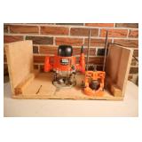 Black & Decker 1 3/4 HP Plunge Router - 1/4" Shank